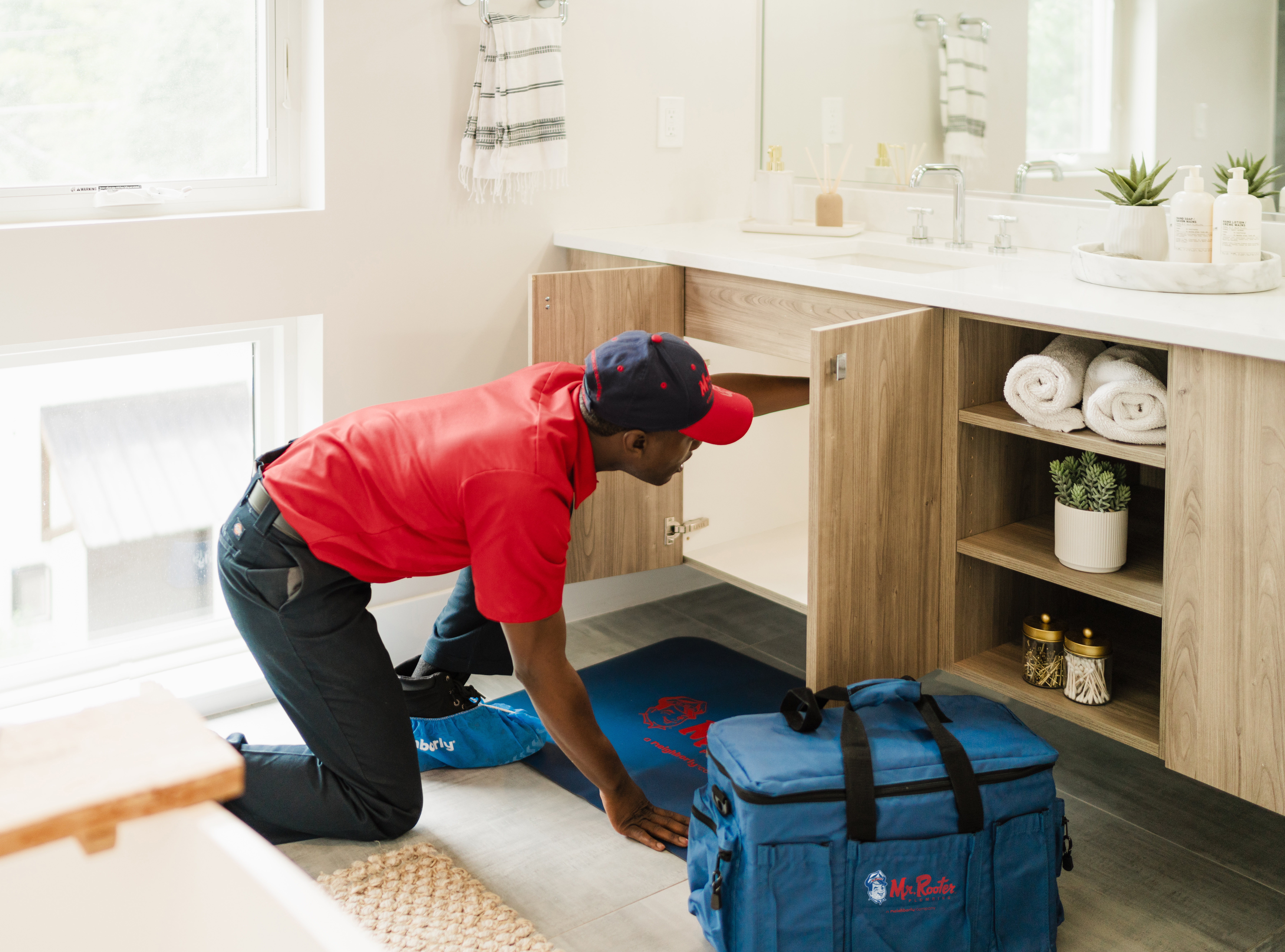 Service image medium