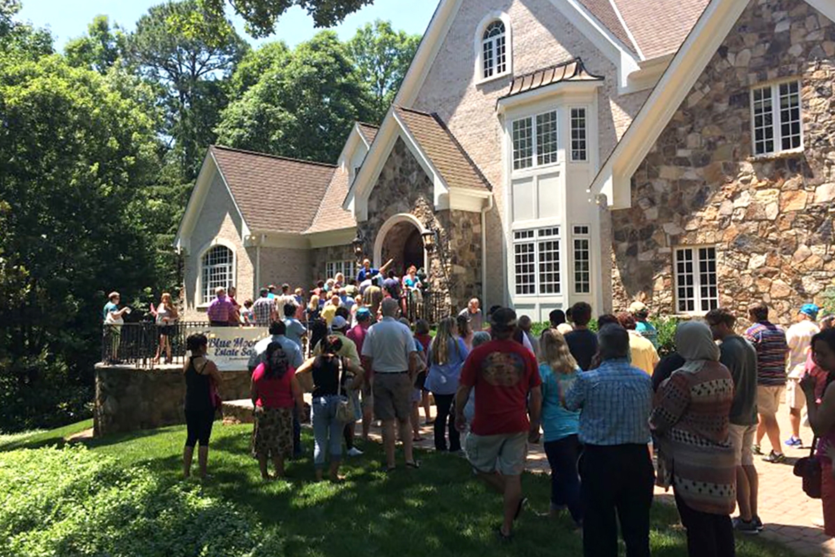 Service image medium 2