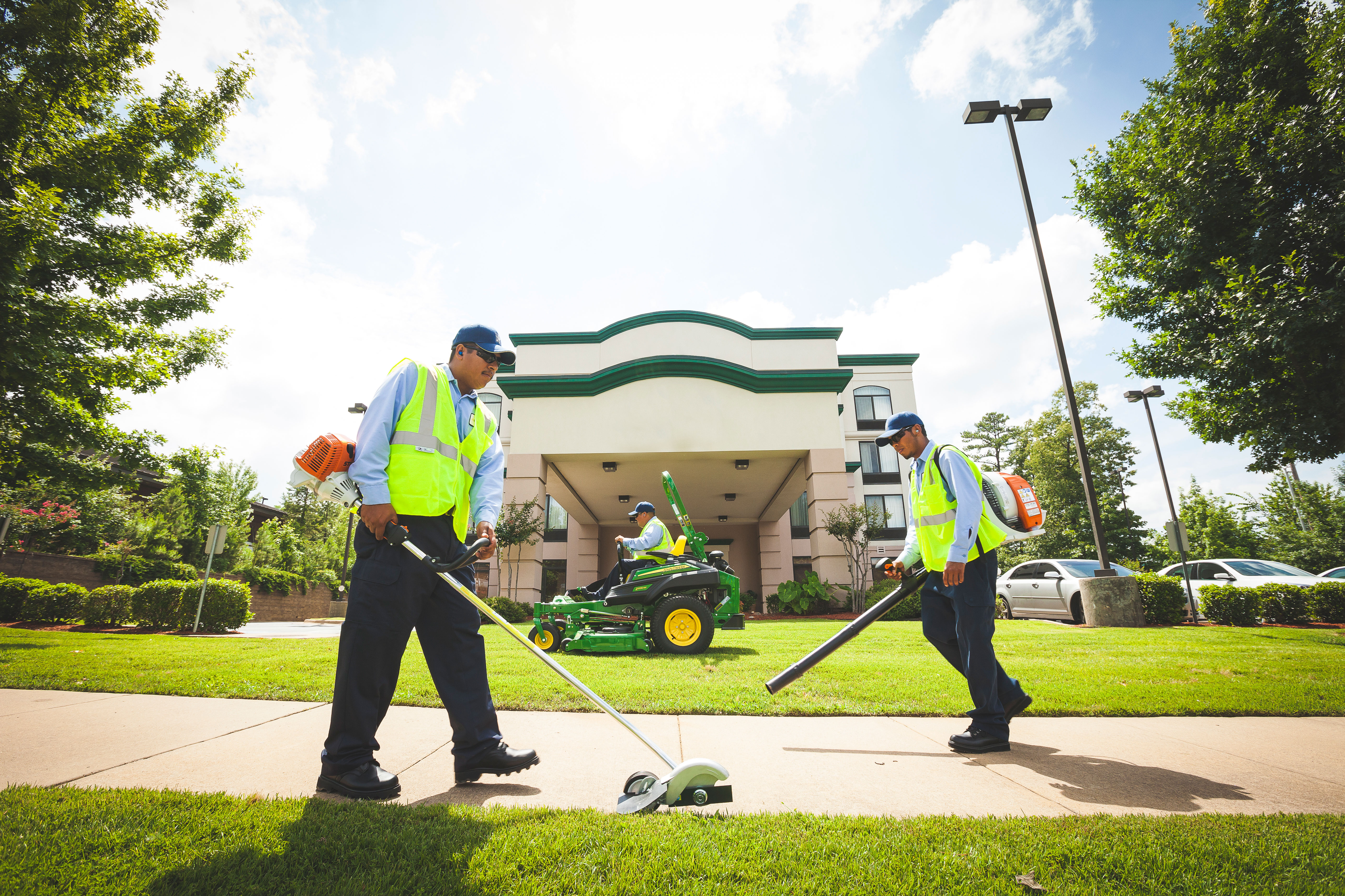 Service image medium 2