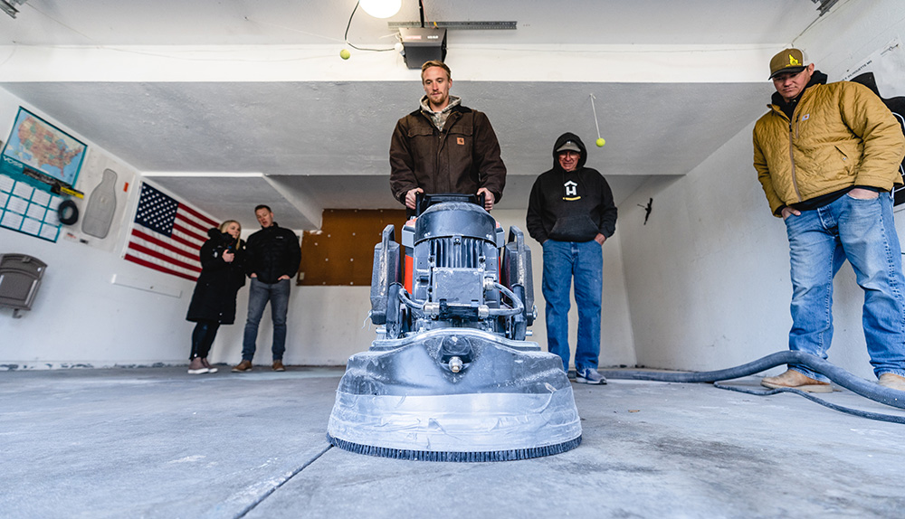 Service image medium 2