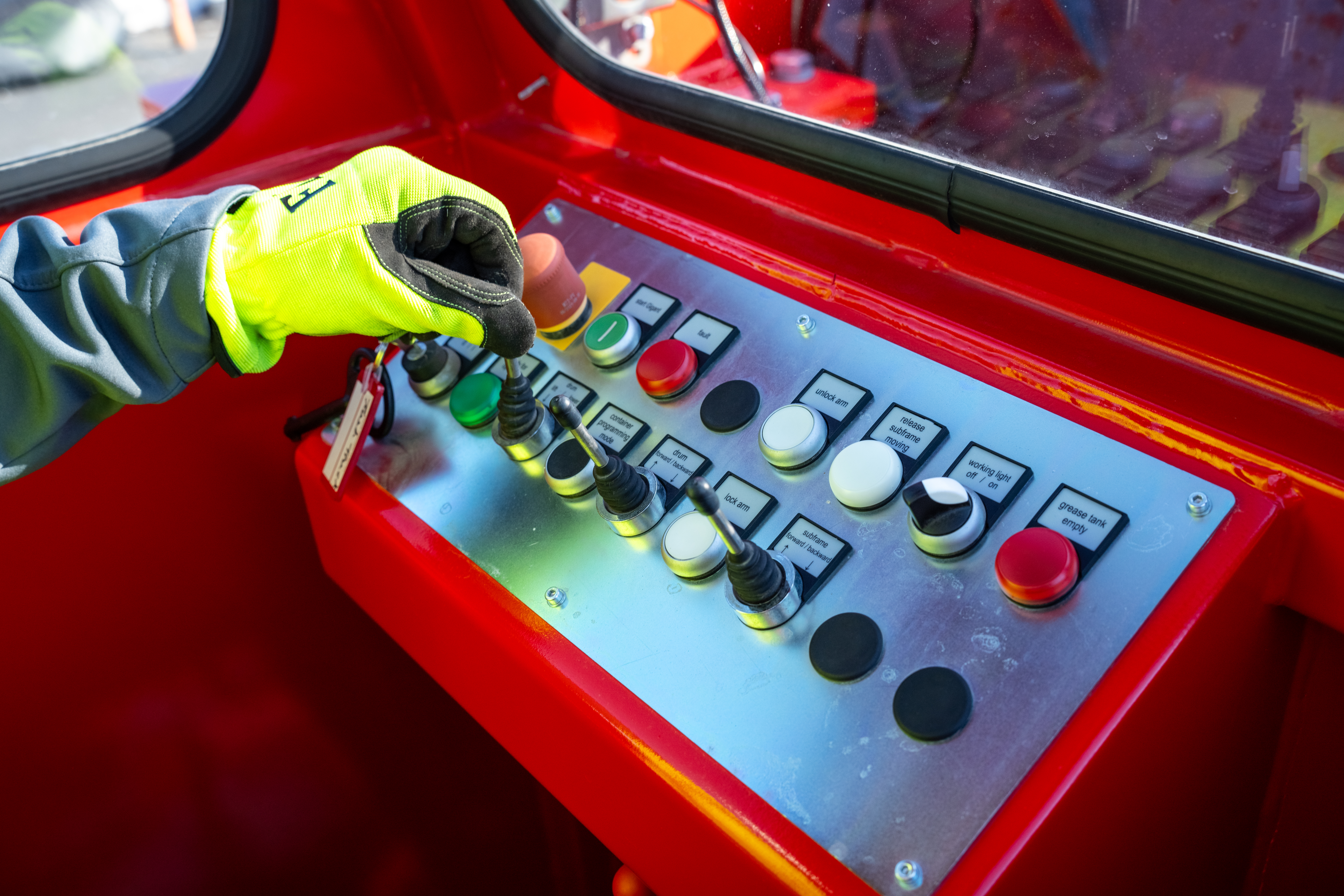 Service image medium