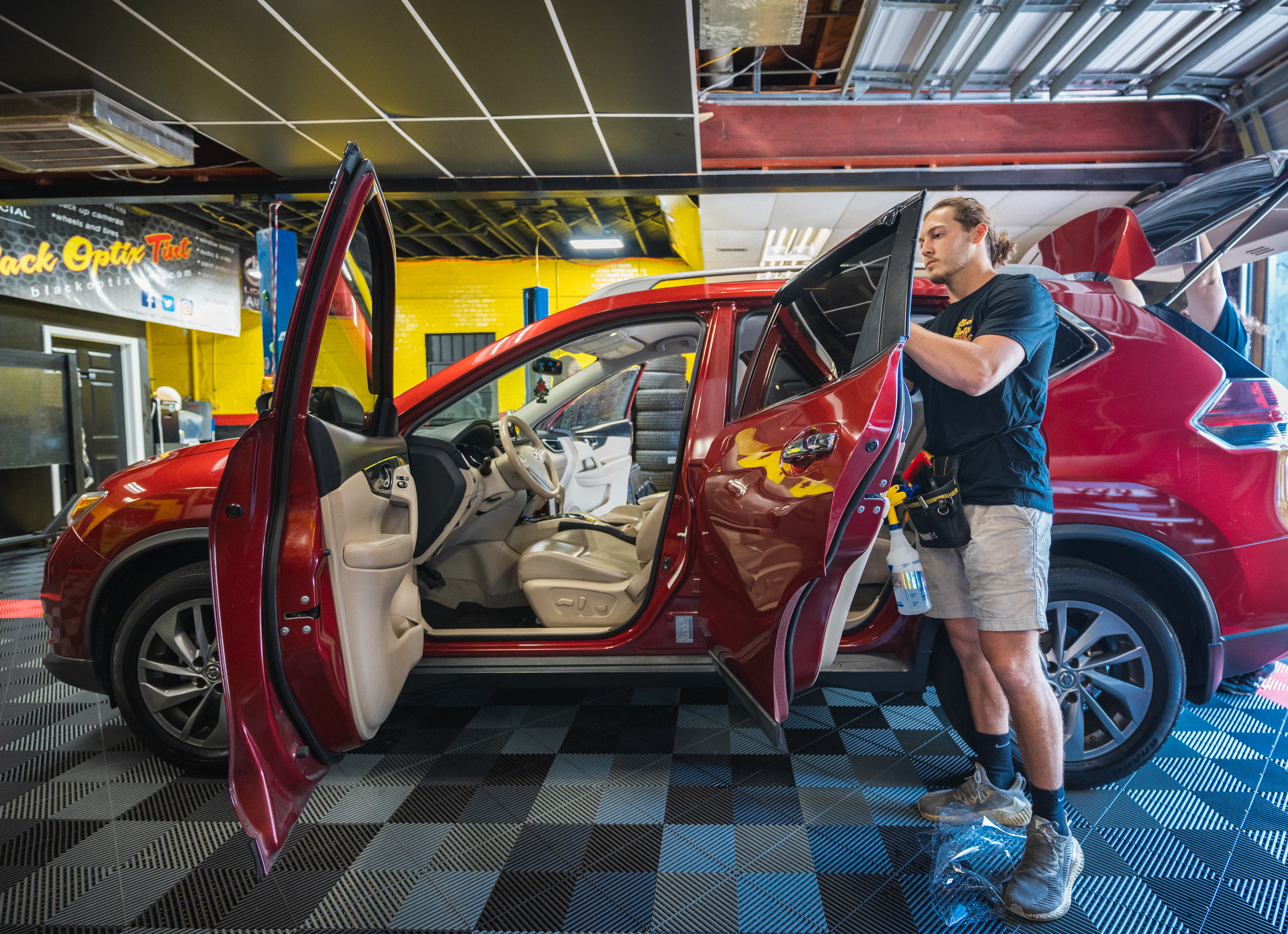 Service image medium