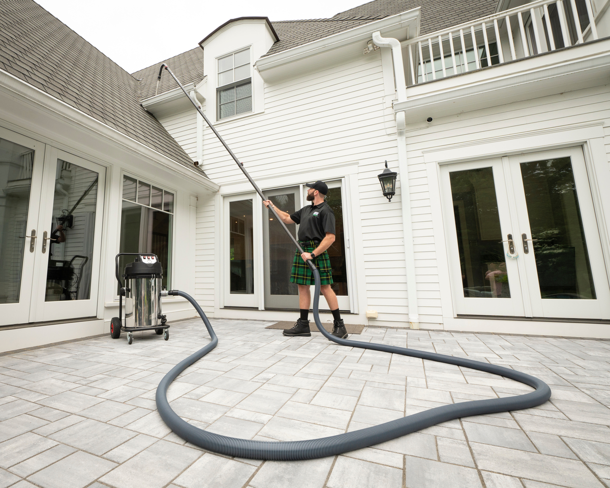 Service image medium