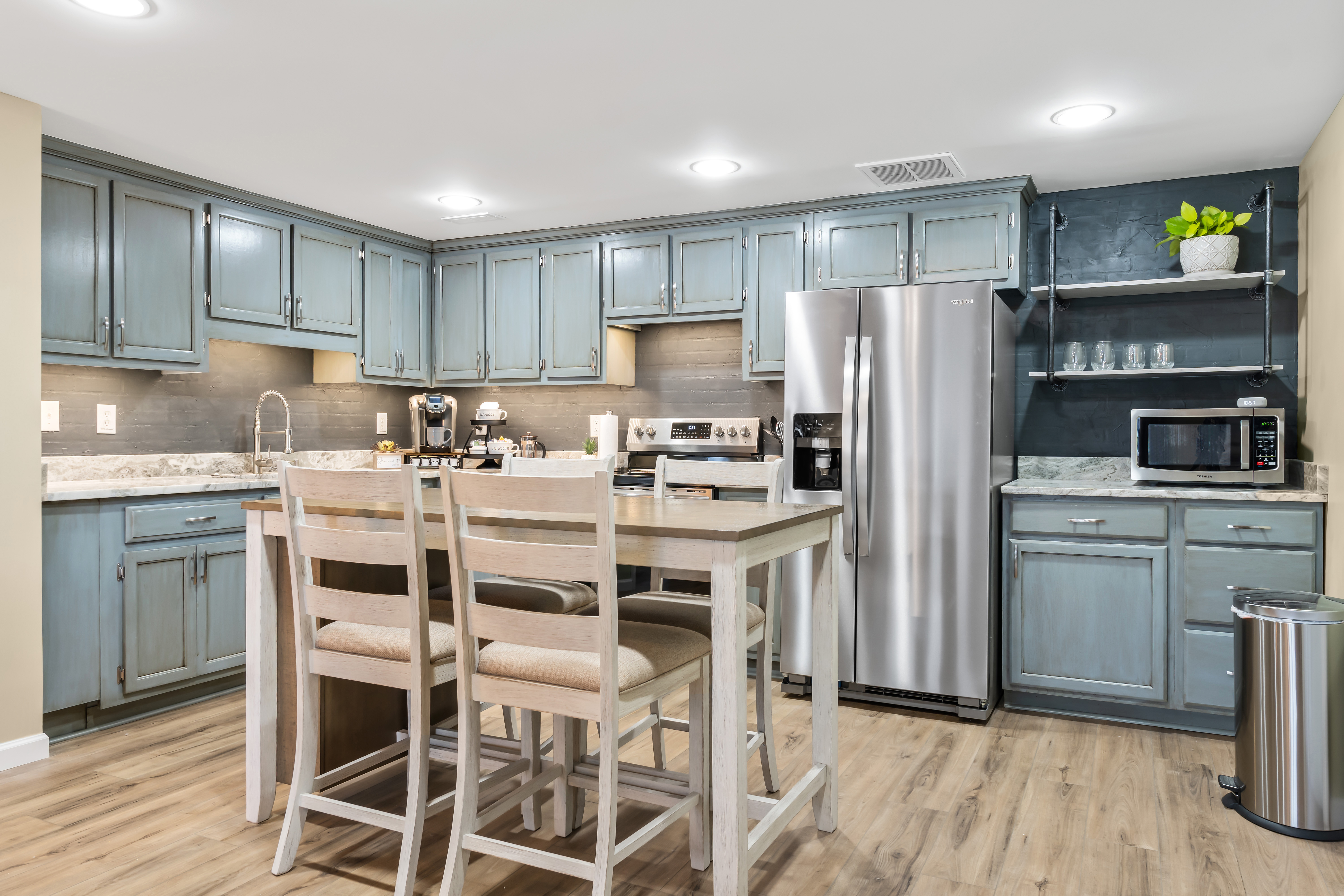 Service image medium