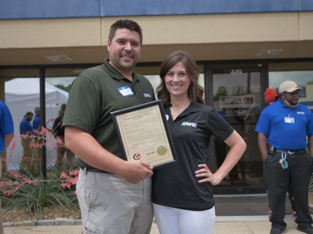 Service image medium 2