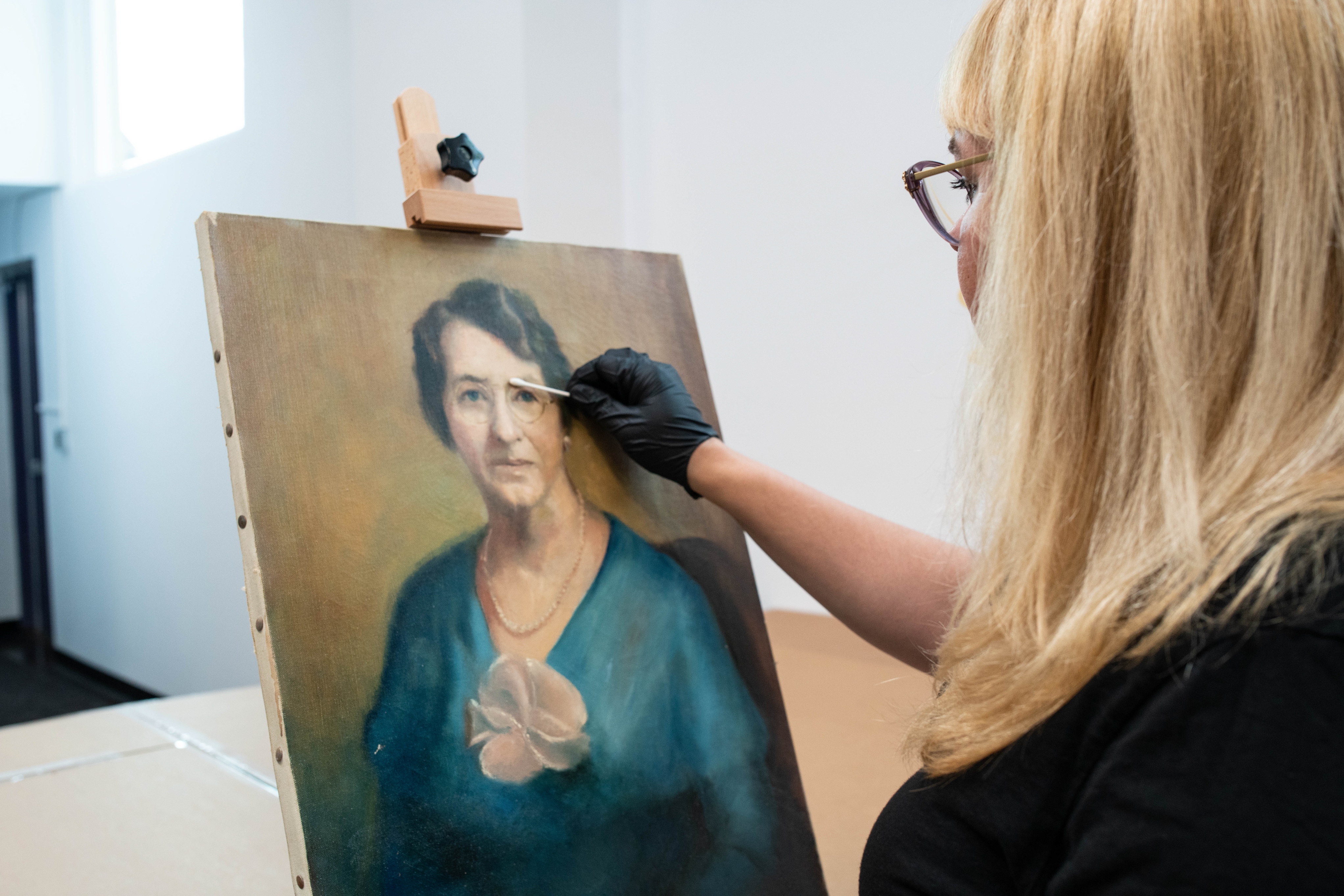 Service image medium