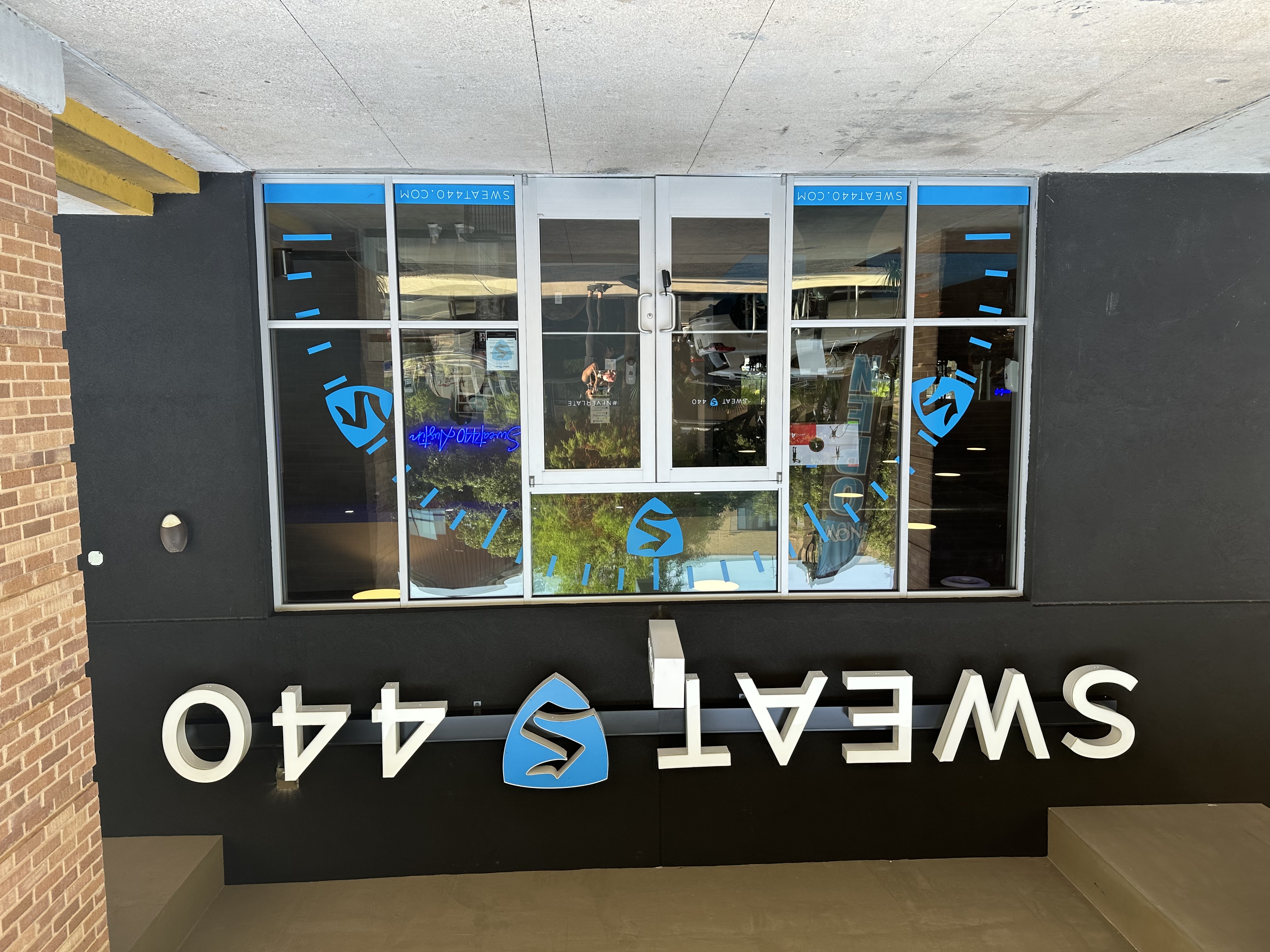 Service image medium 2