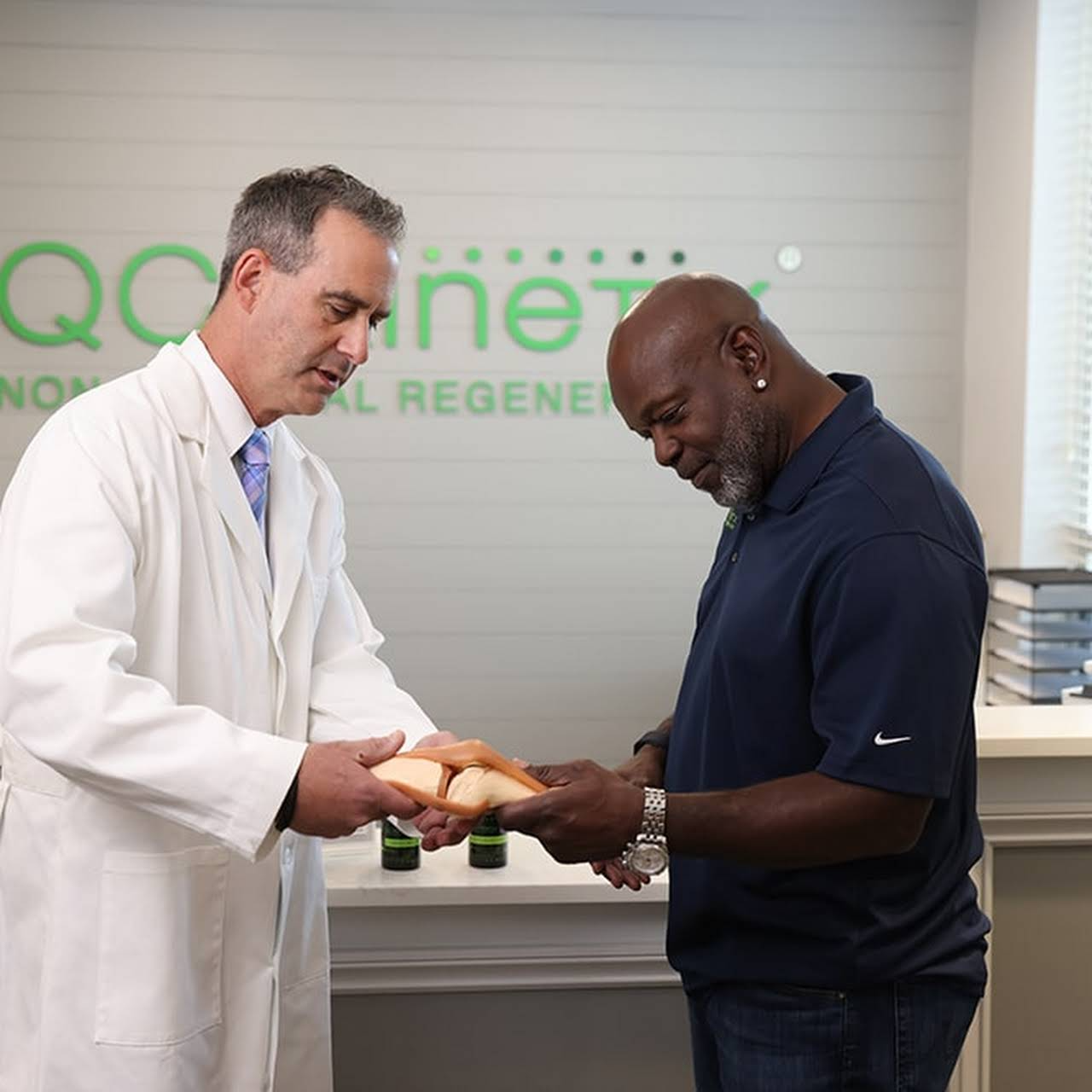 Service image medium 2