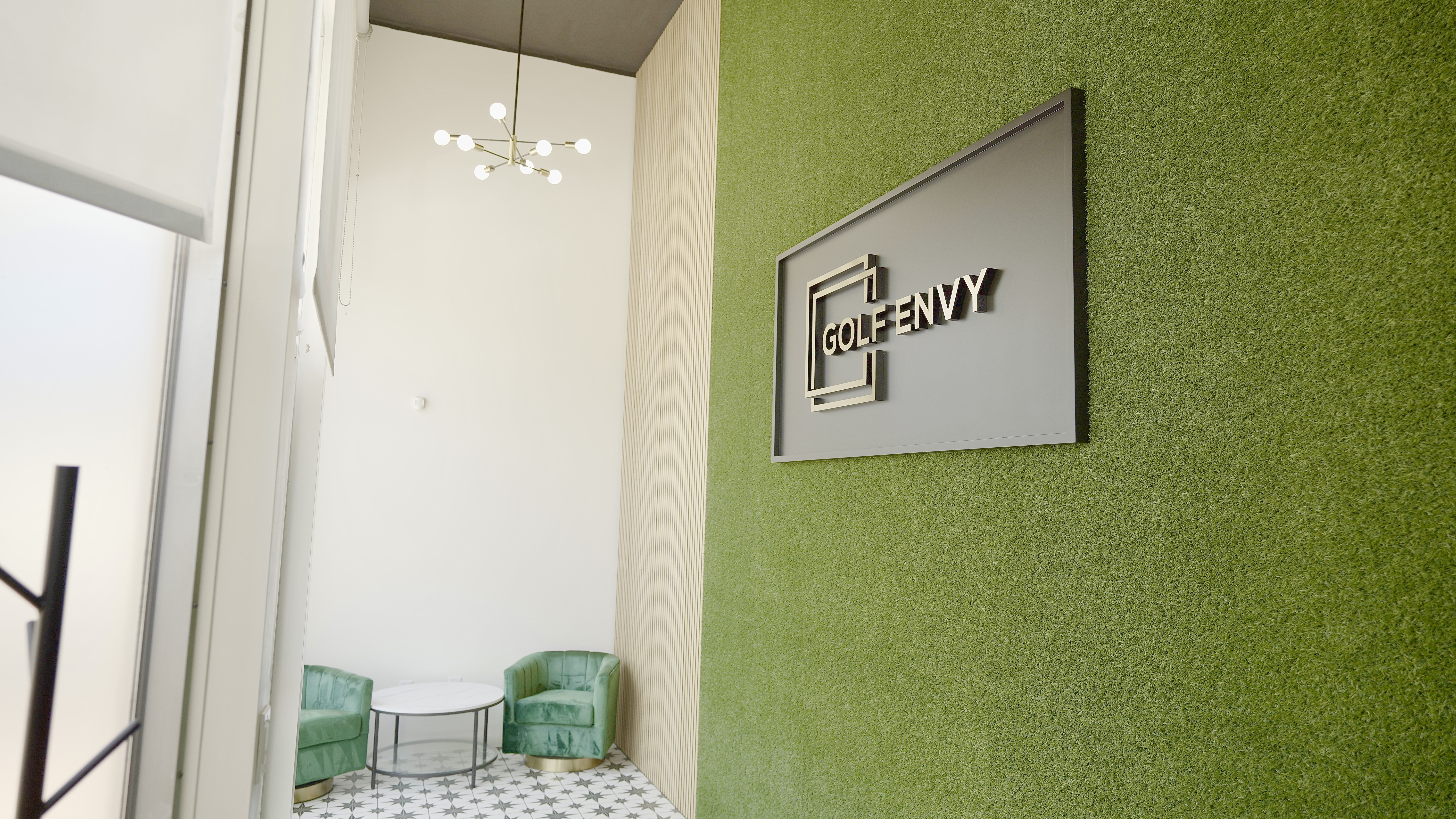 Service image medium 2