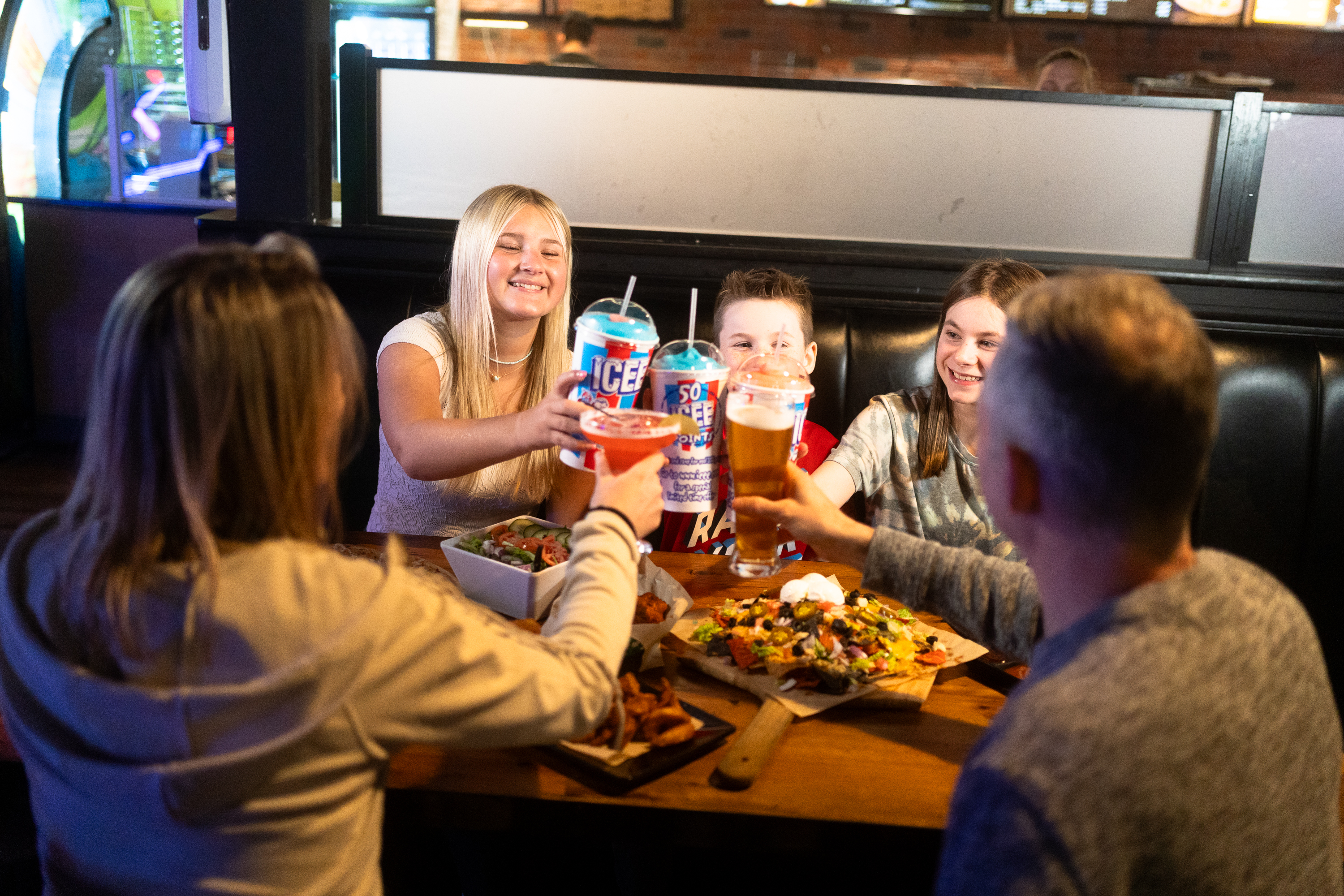 Service image medium 2