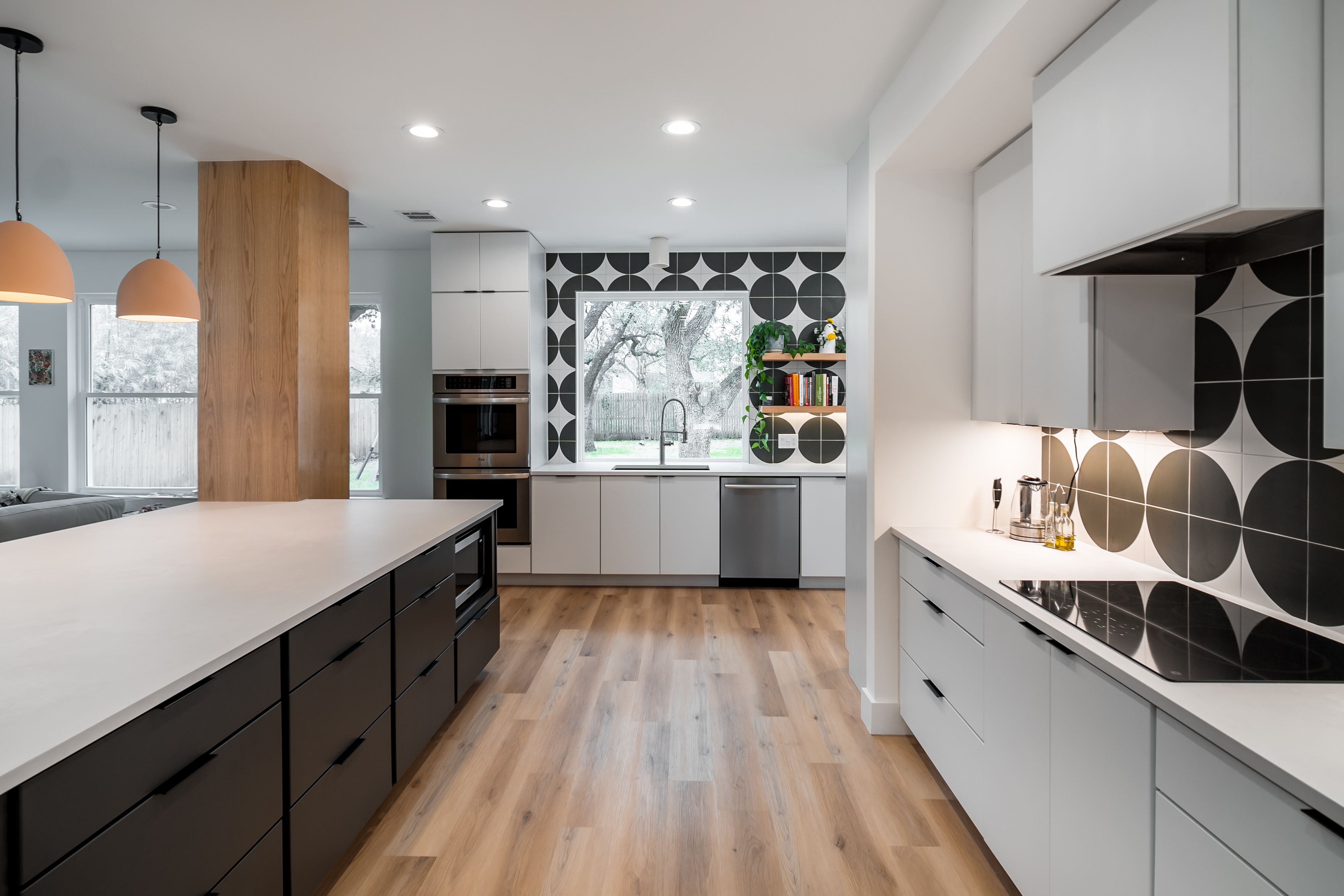 Service image medium