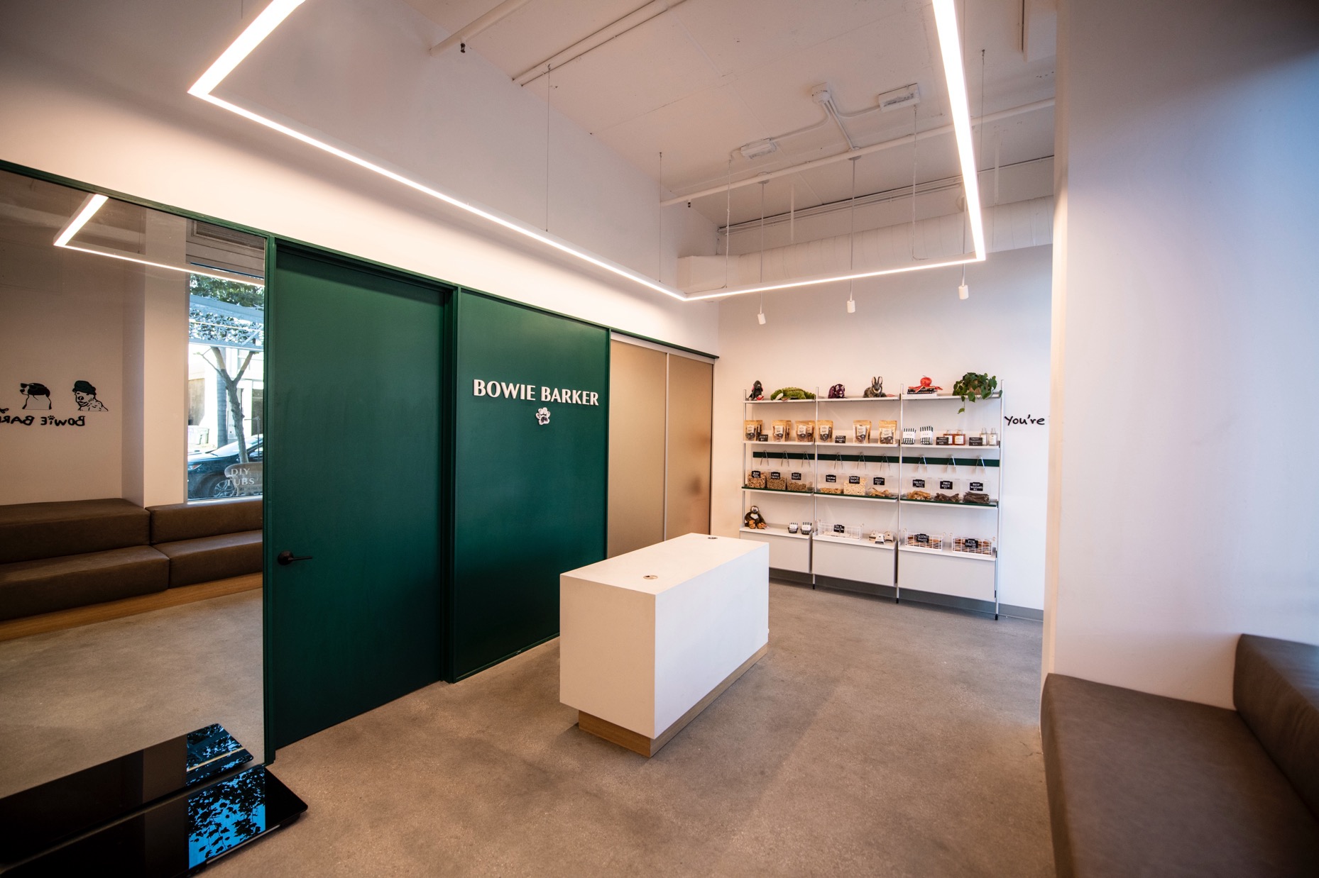 Service image medium