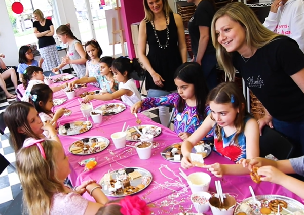 Service image medium