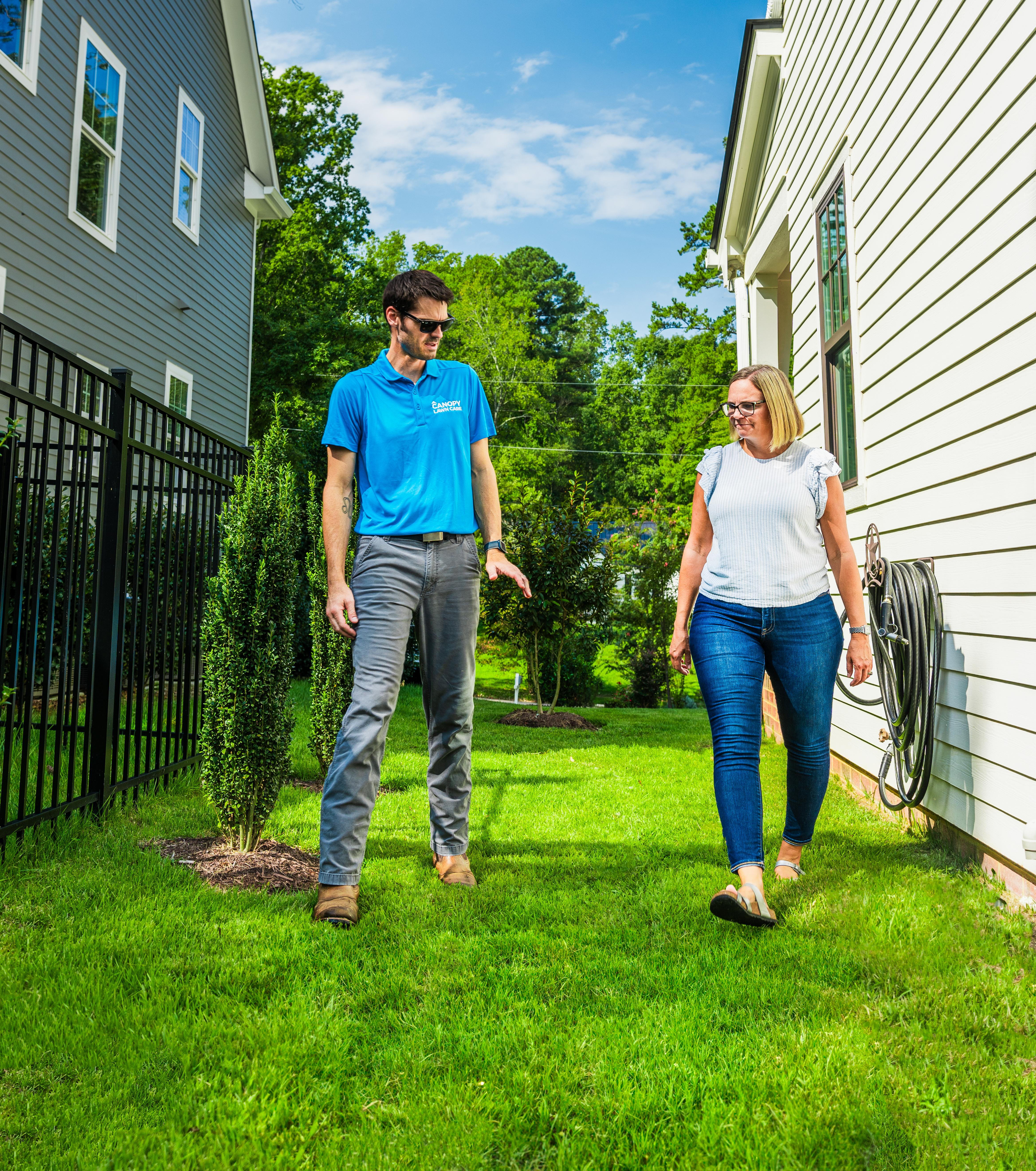 Service image medium 2