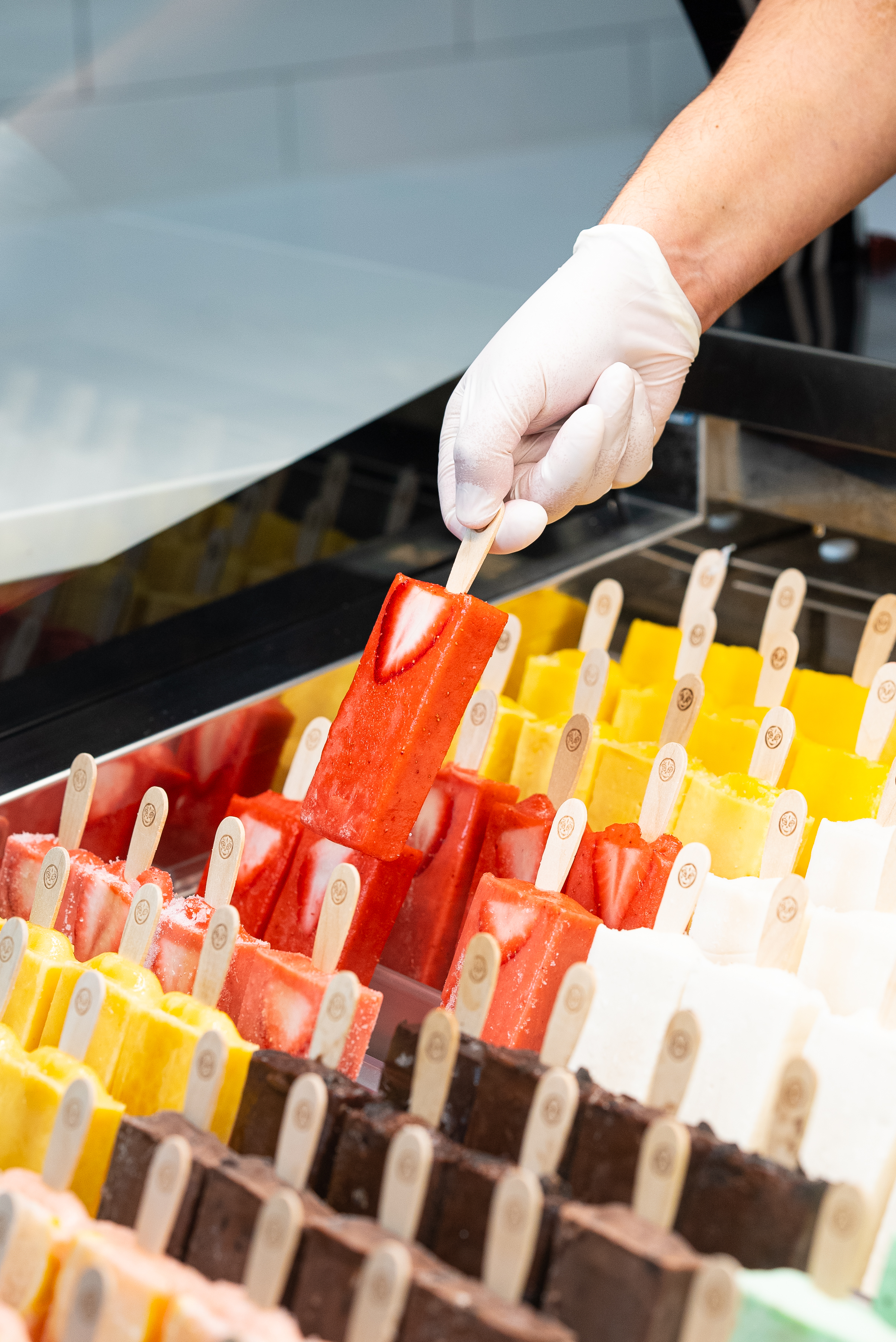 Service image medium