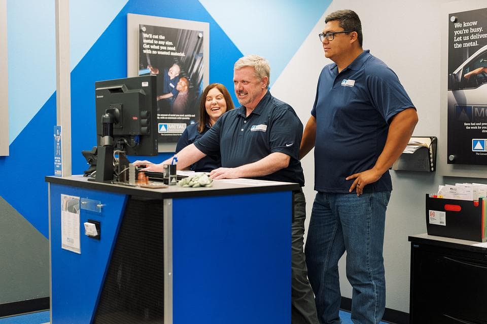 Service image small