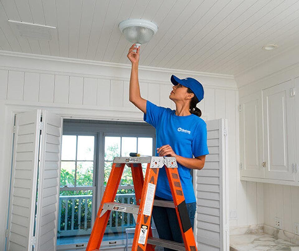 Service image small