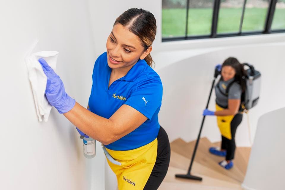 Service image large 2