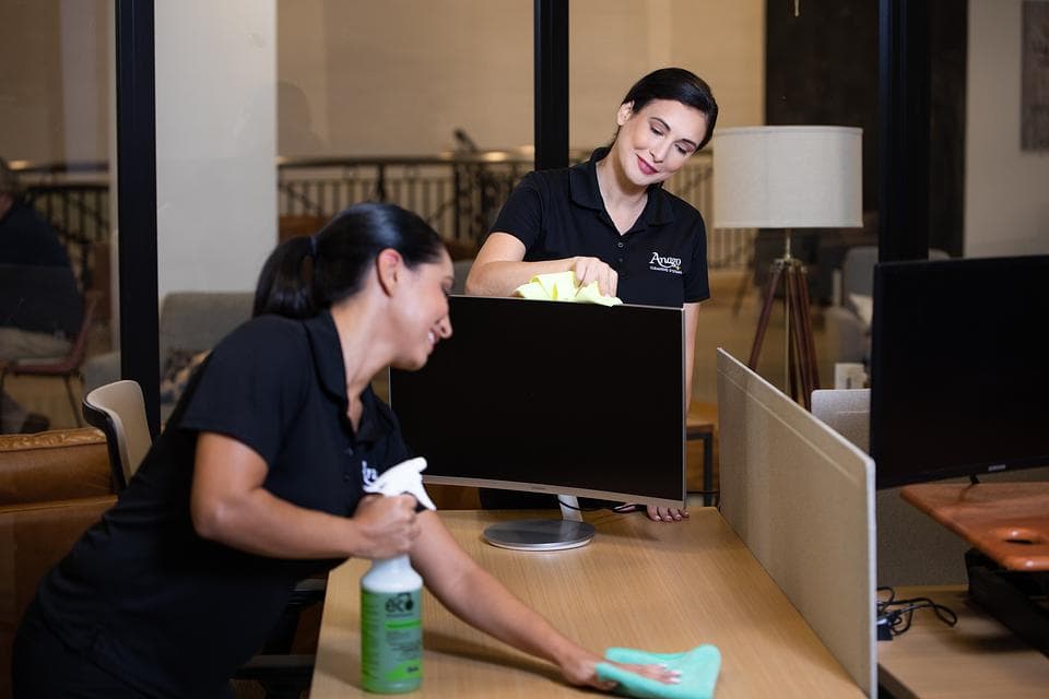 Service image medium 2